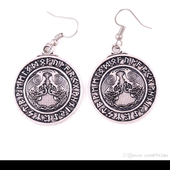 ✴️LAST ONE✴️🐦‍⬛ Earrings--Ravens Runes silver tone Amulet - Picture 1 of 3
